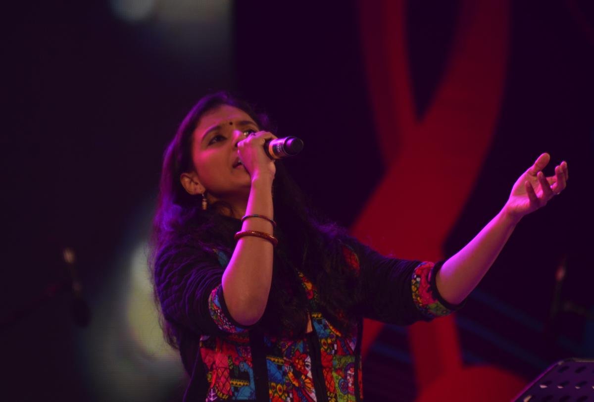  Singer Sithara Krishnakumar 